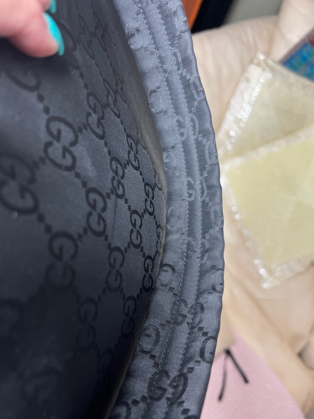GUCCI BLACK GG CANVAS SHOULDER BAG - Picture 15 of 15